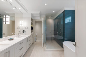 #2 – 5402 West Vista Court